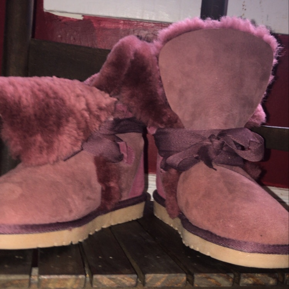Ugg mini (rare)